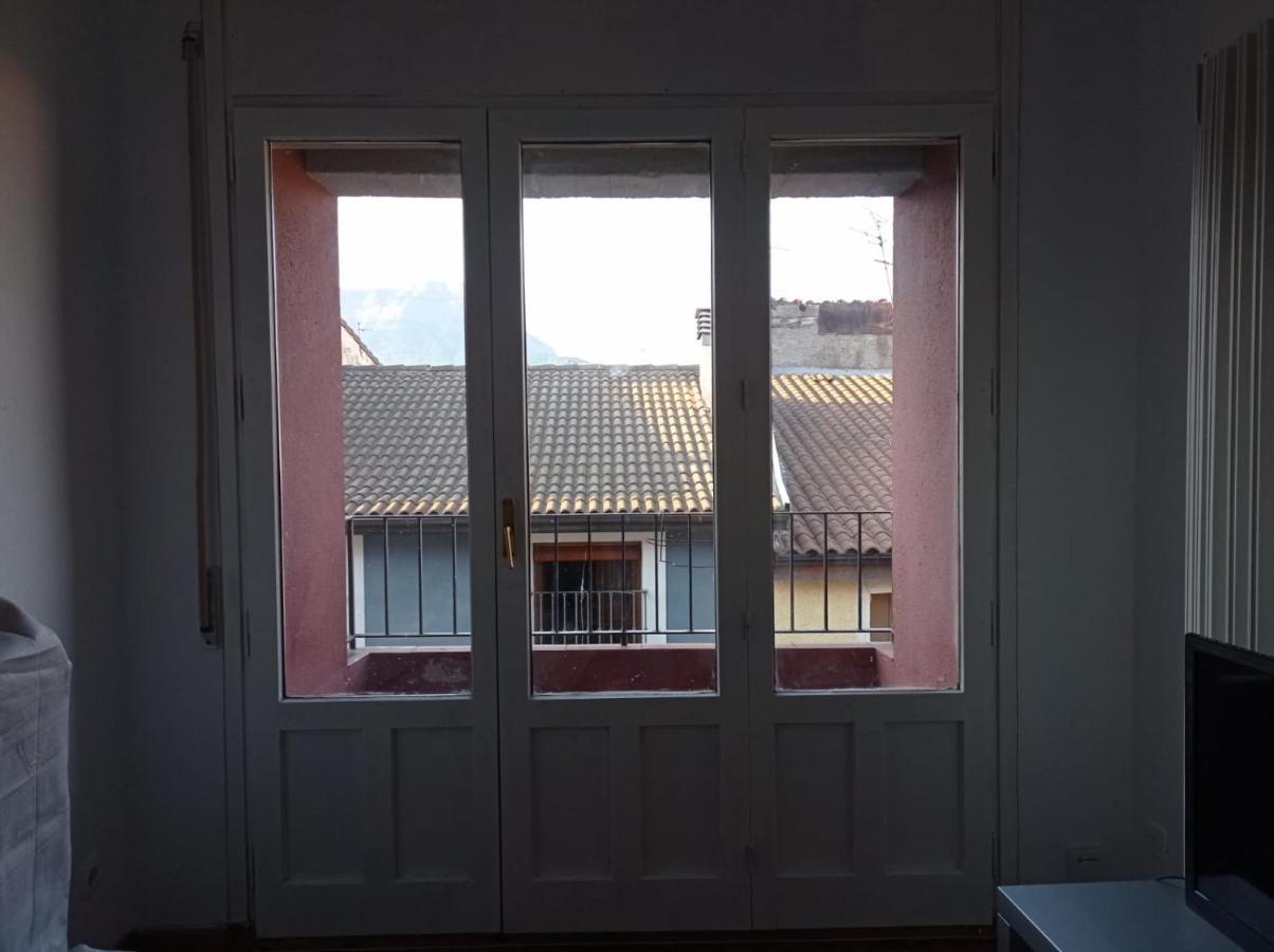 Luminoso, céntrico y silencioso apartamento Jaca Extérieur photo