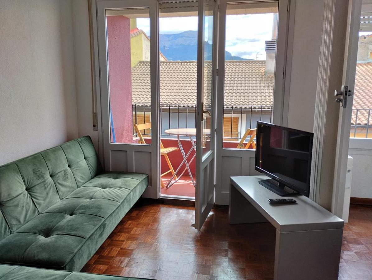 Luminoso, céntrico y silencioso apartamento Jaca Extérieur photo